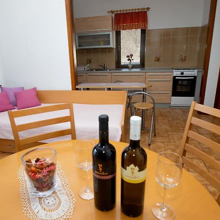 Guesthouse Sanabor Postojna Kültér fotó